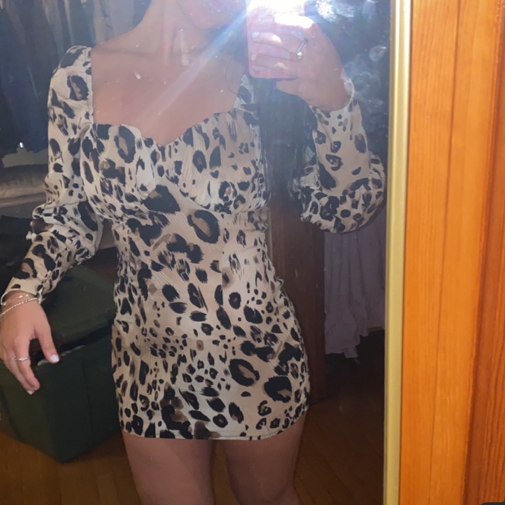 Missguided Petite leopard sweetheart mini dress